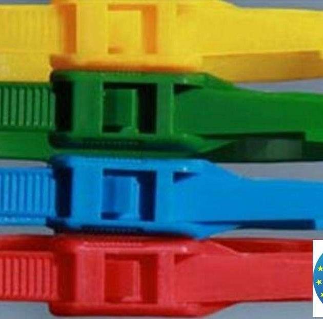 Bolsa de 100 bridas de seguridad cabezal plano para parques infantiles y chiquiparks varios colores