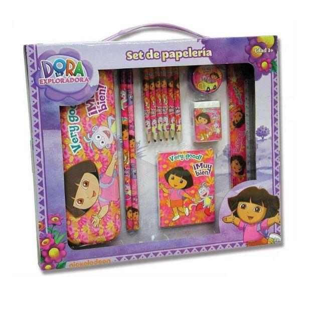 Set de papelería Dora en caja grande